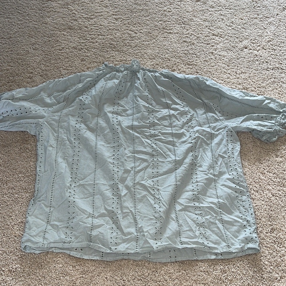 Universal Thread Blouse - Picture 4 of 4